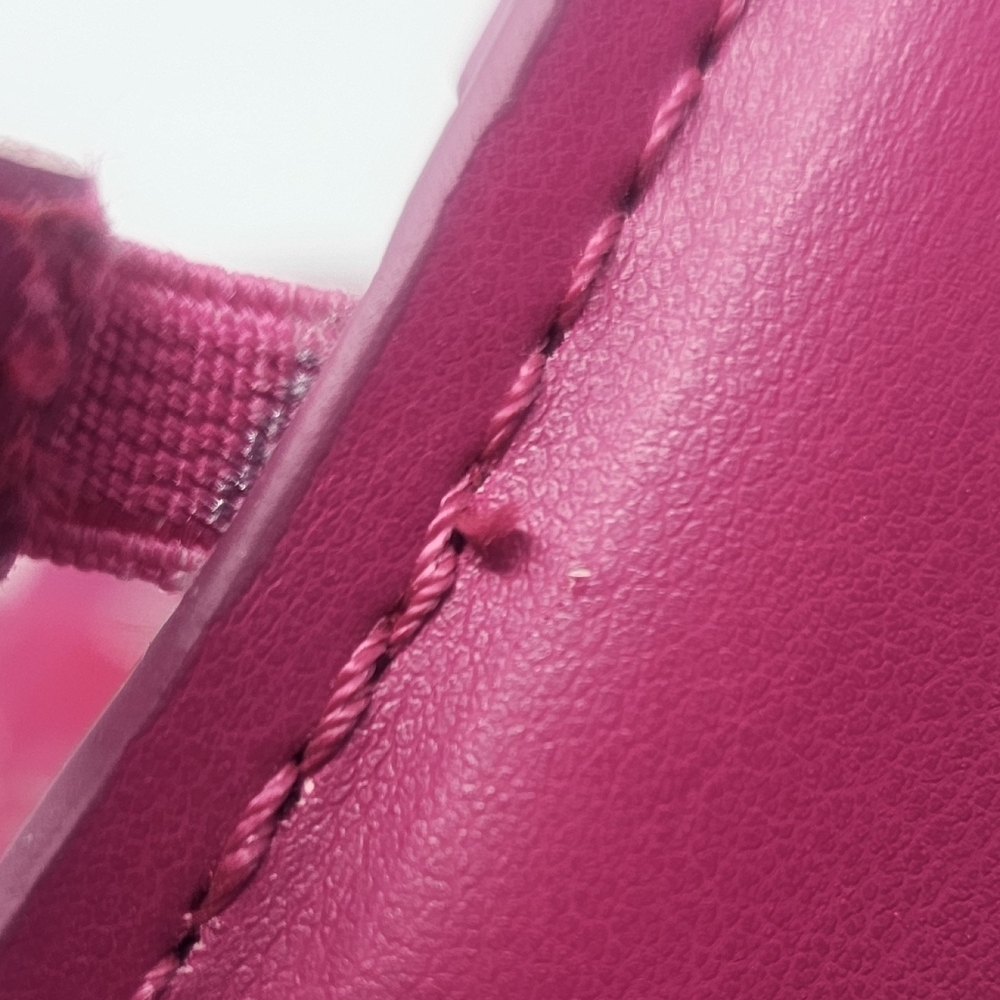 Torrid Women's Medallion T-Strap Jelly Thong Flat Sandals Fuschia NEW Size 10WW - Picture 12 of 12